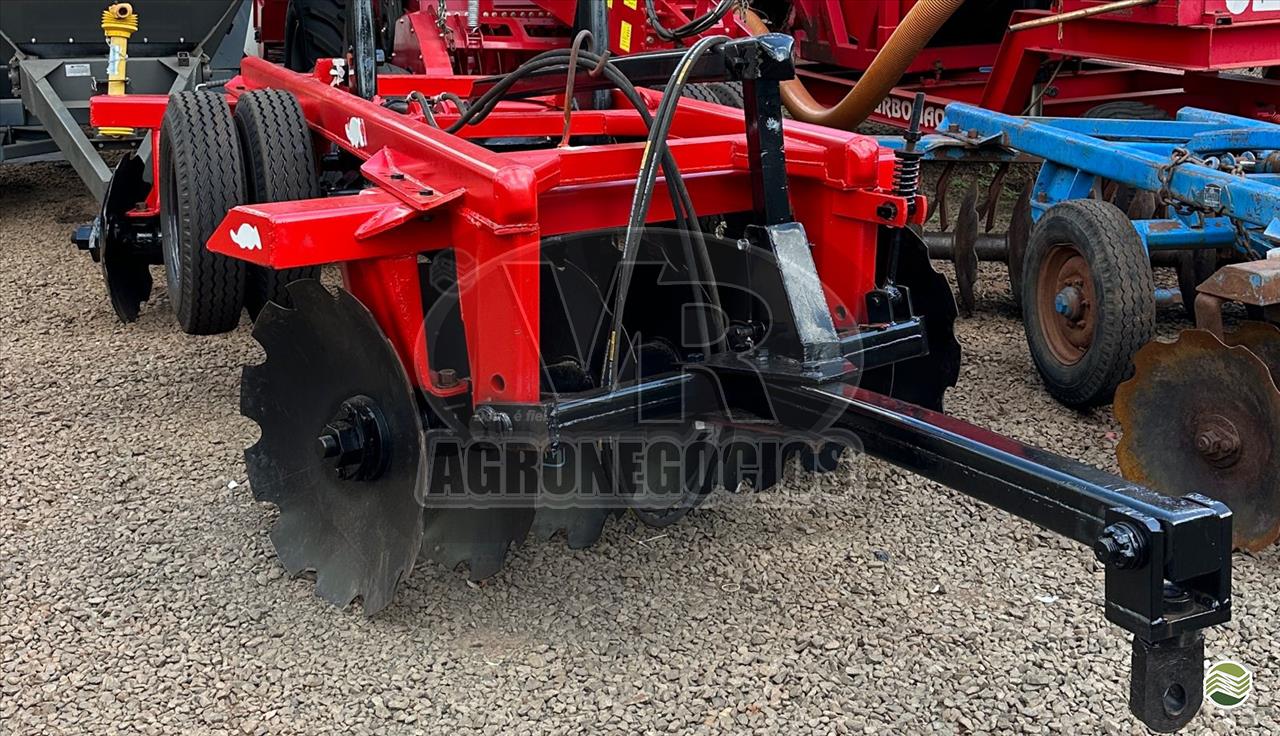 IMPLEMENTOS AGRICOLAS GRADE ARADORA ARADORA 14 DISCOS VR Agronegócios ARAXA MINAS GERAIS MG